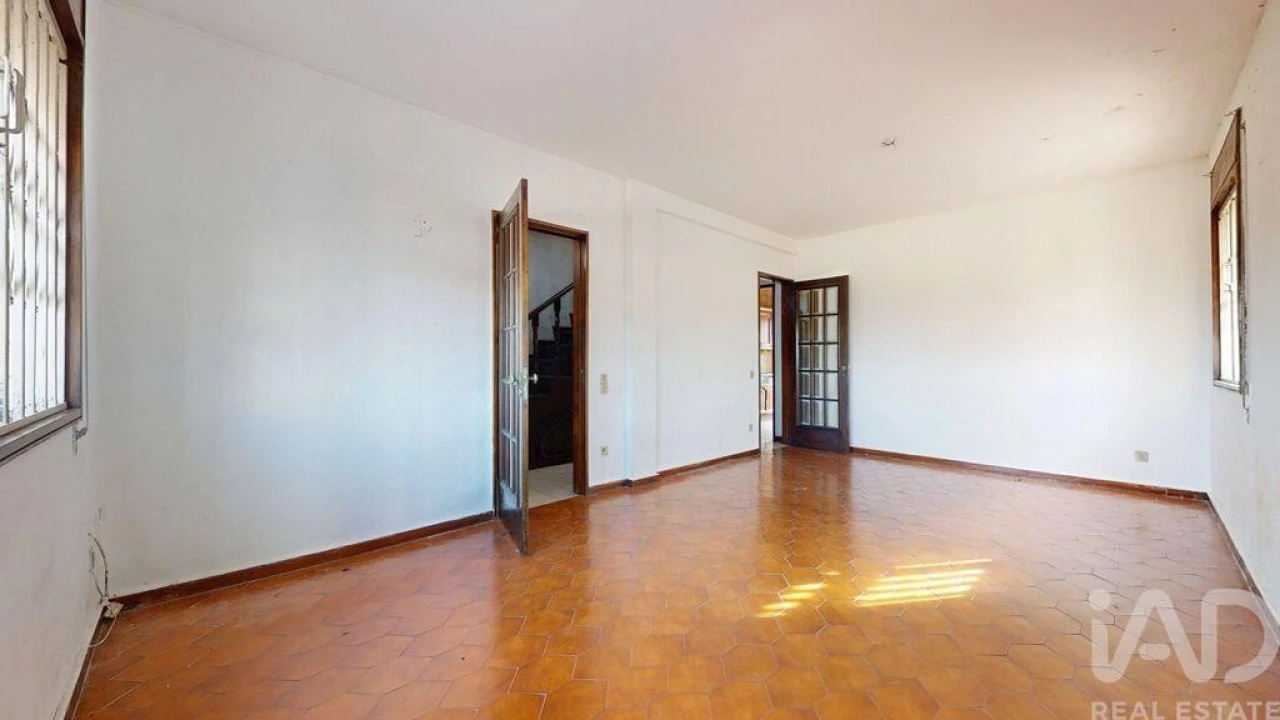 Moradia T5 para Venda em Pedrouços Foto 4
