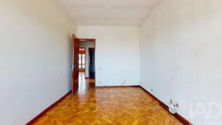 Moradia T5 para Venda em Pedrouços Foto 17
