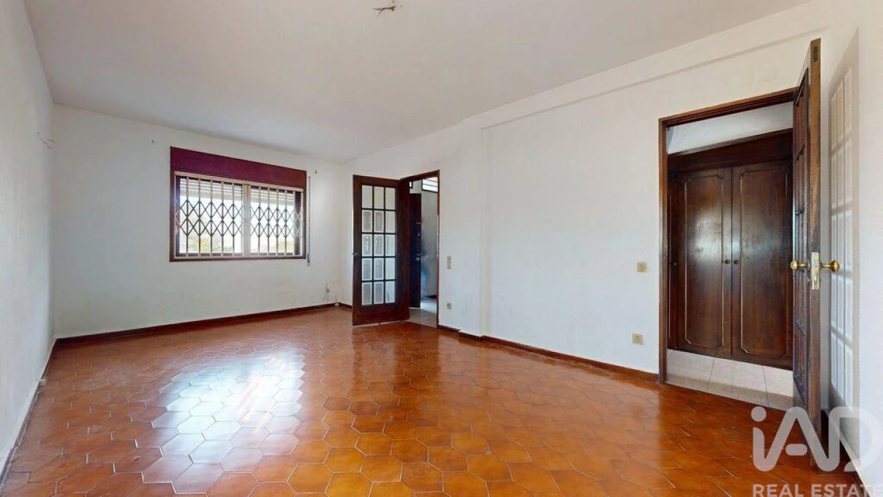Moradia T5 para Venda em Pedrouços Foto 5
