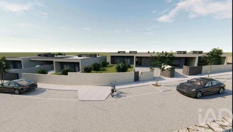 Moradia T3 para Venda em Mazarefes e Vila Fria