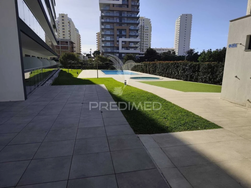 Apartamento T3 para Venda em Portimão Foto 9