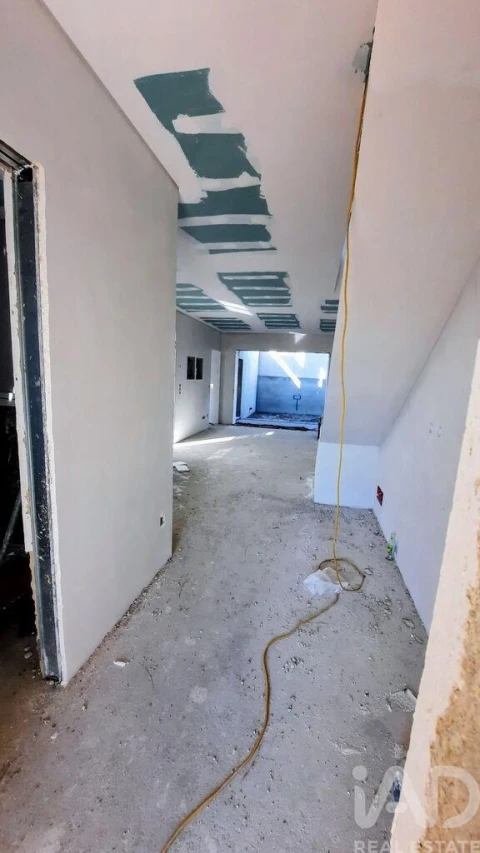 Moradia T3 para Venda em Fernao Ferro
