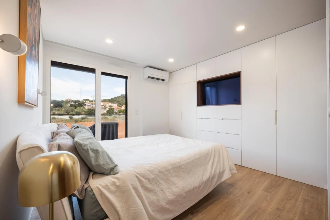 Apartamento T3 para Venda em Santo Antonio dos Olivais Foto 11