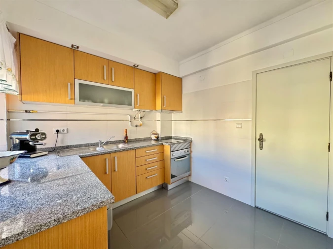 Apartamento T3 para Venda em Buarcos Foto 3