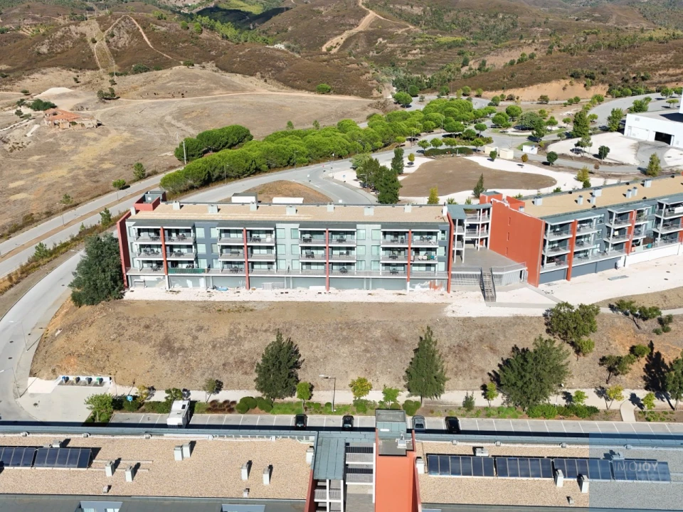 Apartamento T1 para Venda em Mexilhoeira Grande Foto 19