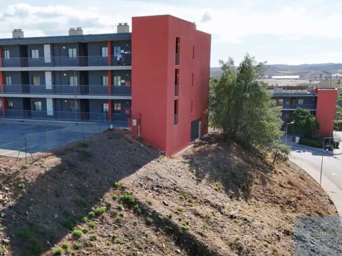 Apartamento T1 para Venda em Mexilhoeira Grande Foto 26
