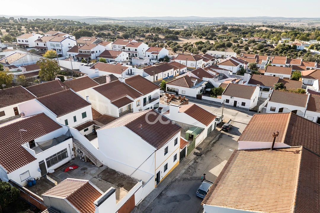 Moradia T3 para Venda em Viana do Alentejo Foto 37