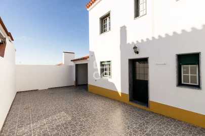 Moradia T3 para Venda em Viana do Alentejo