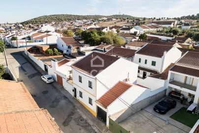 Moradia T3 para Venda em Viana do Alentejo