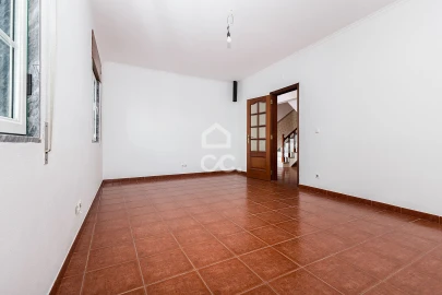 Moradia T3 para Venda em Viana do Alentejo