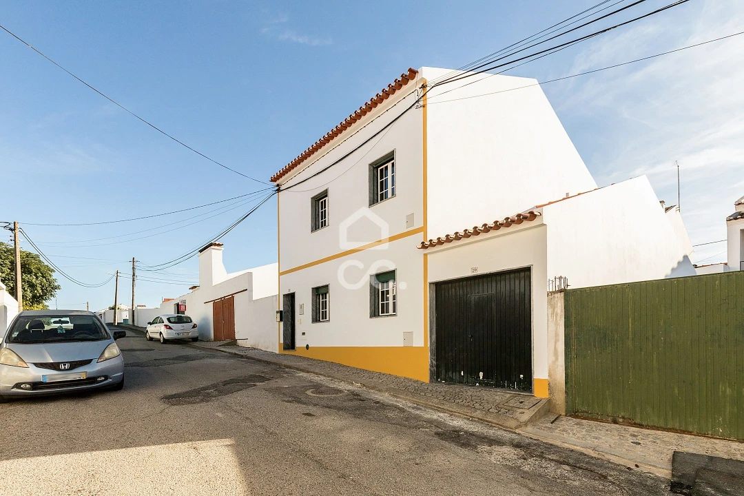 Moradia T3 para Venda em Viana do Alentejo Foto 2
