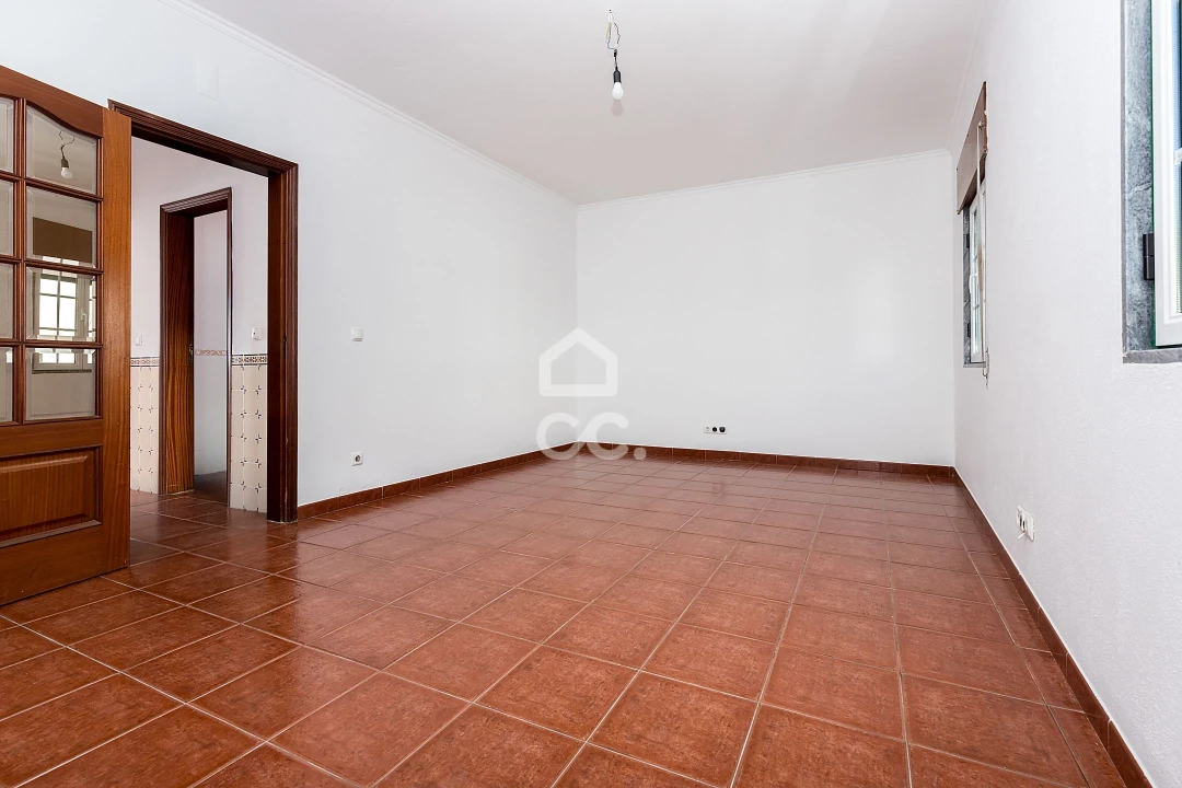 Moradia T3 para Venda em Viana do Alentejo Foto 5