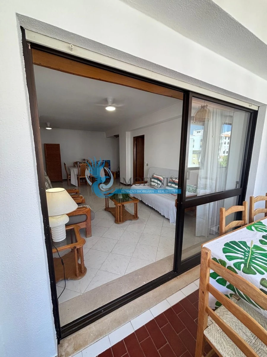 Apartamento T1 para Venda em Quarteira Foto 4