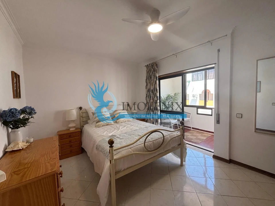 Apartamento T1 para Venda em Quarteira Foto 13