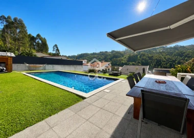 Moradia T4 para Venda em Atães e Rendufe