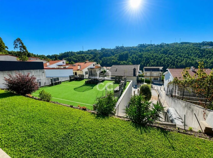 Moradia T4 para Venda em Atães e Rendufe Foto 58
