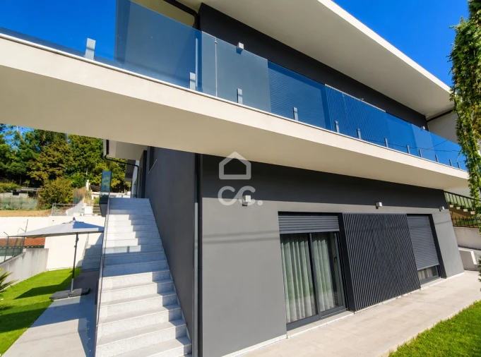 Moradia T4 para Venda em Atães e Rendufe Foto 3