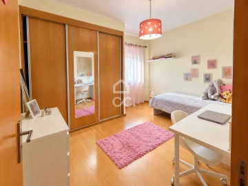 Apartamento T3 para Venda em Vila Nova de Famalicão e Calendário