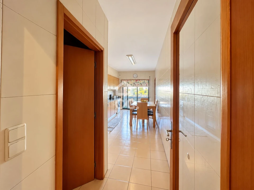 Apartamento T3 para Venda em Vila Nova de Famalicão e Calendário Foto 19