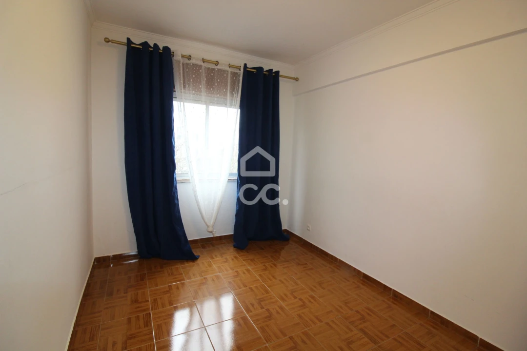 Apartamento T3 para Venda em Amora Foto 12