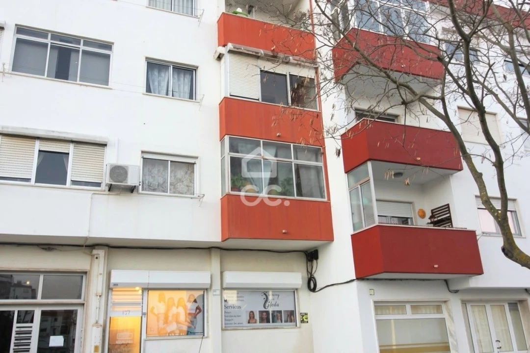 Apartamento T3 para Venda em Amora Foto 1