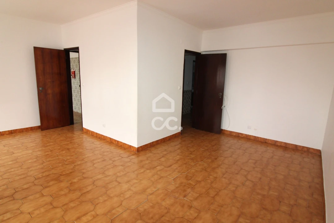 Apartamento T3 para Venda em Amora Foto 6