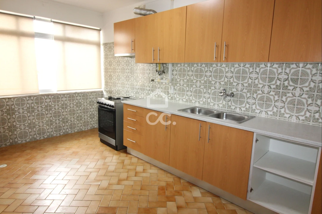 Apartamento T3 para Venda em Amora Foto 4