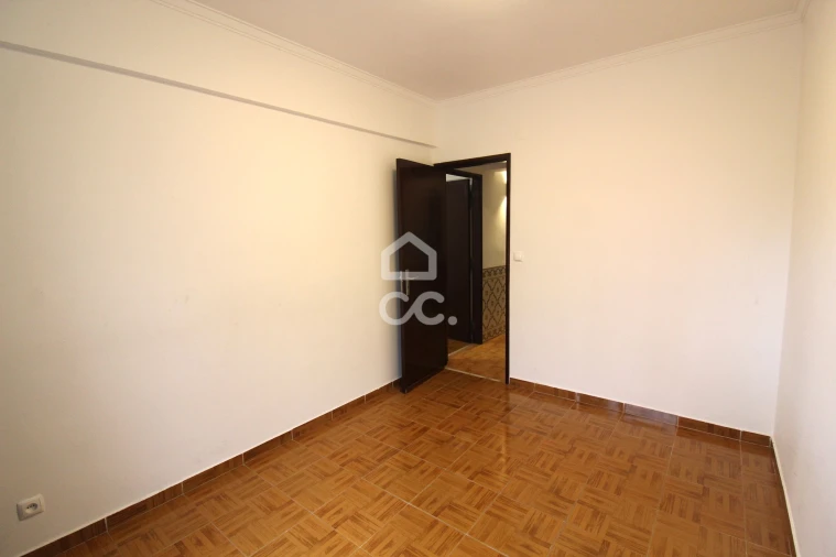 Apartamento T3 para Venda em Amora Foto 18