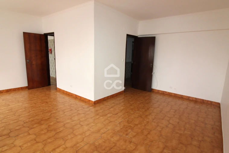 Apartamento T3 para Venda em Amora Foto 6