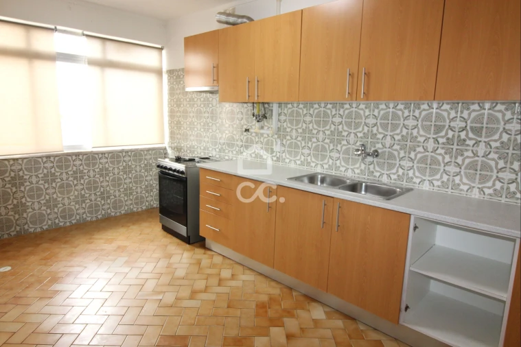 Apartamento T3 para Venda em Amora Foto 4