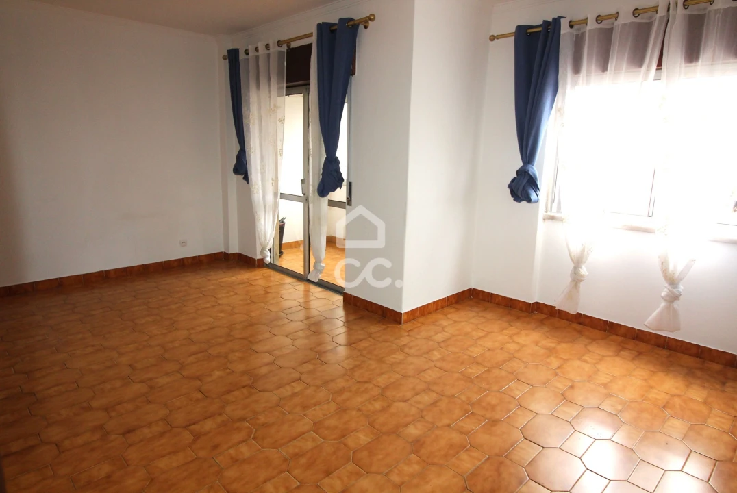 Apartamento T3 para Venda em Amora Foto 9