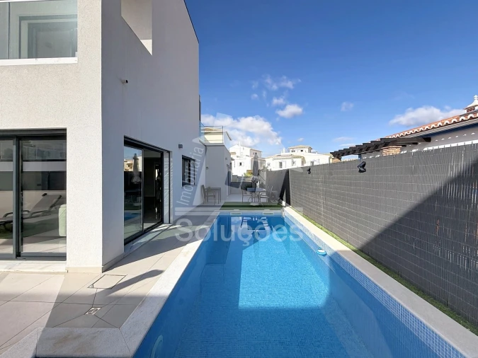 Moradia T3 para Venda em Portimão Foto 7