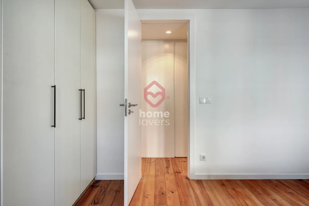 Apartamento T1 para Venda em Misericórdia Foto 18