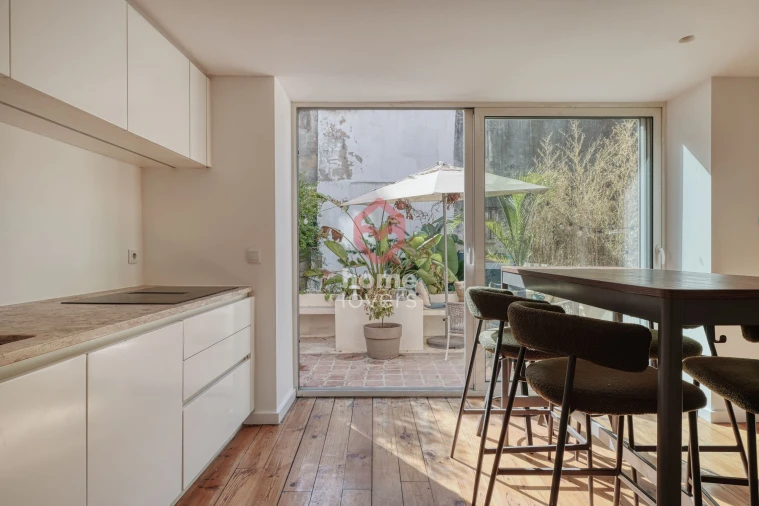Apartamento T1 para Venda em Misericórdia Foto 8