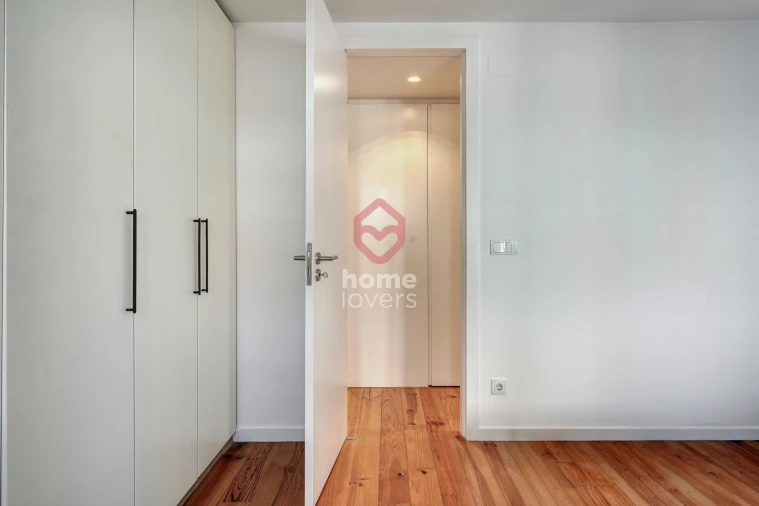 Apartamento T1 para Venda em Misericórdia Foto 18