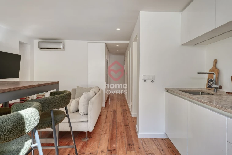Apartamento T1 para Venda em Misericórdia Foto 11