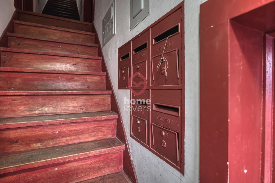 Apartamento T1 para Venda em Misericórdia Foto 24