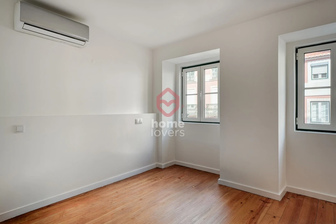 Apartamento T1 para Venda em Misericórdia Foto 17