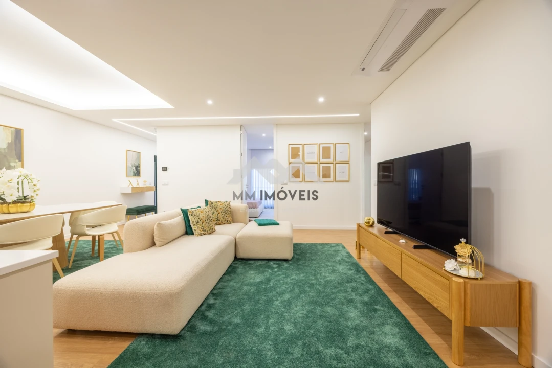 Apartamento T3 para Venda em Paredes Foto 3