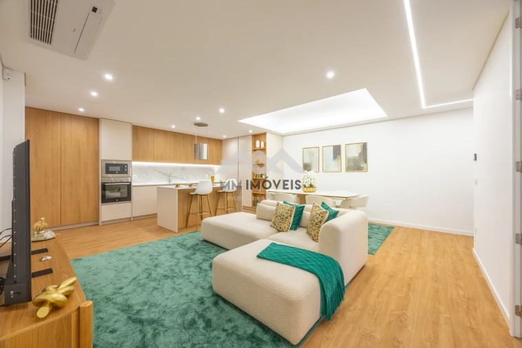 Apartamento T3 para Venda em Paredes Foto 2