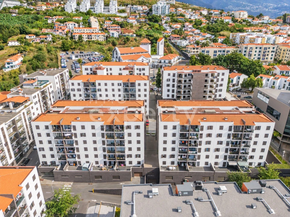Apartamento T1 para Venda em São Martinho Foto 30