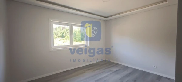 Moradia T3 para Venda em Santa Maria de Lamas