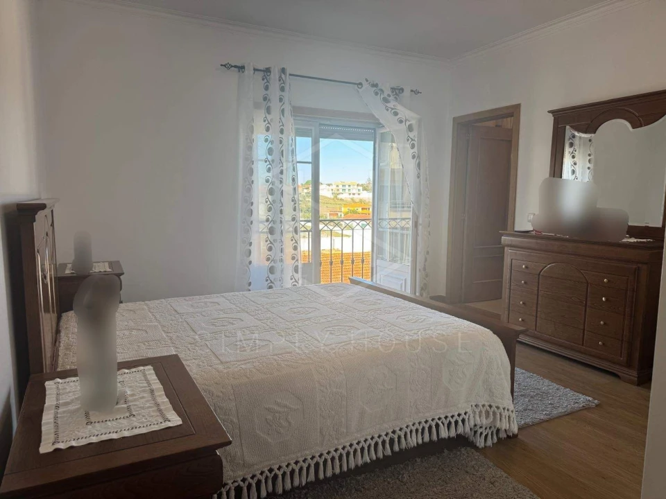 Apartamento T3 para Venda em Turquel Foto 12