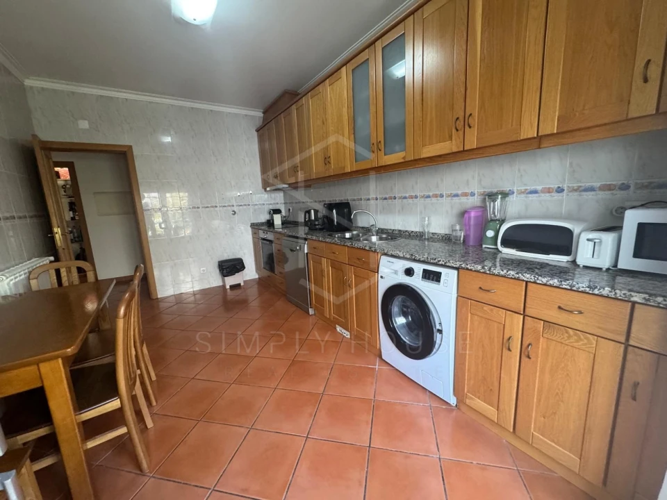 Apartamento T3 para Venda em Turquel Foto 6