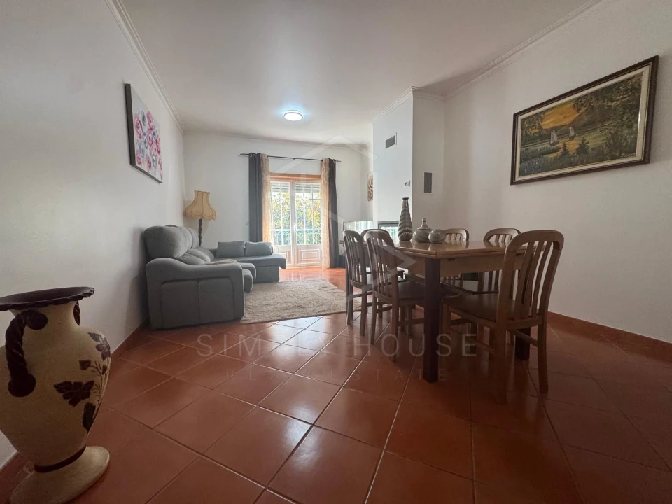 Apartamento T3 para Venda em Turquel Foto 3
