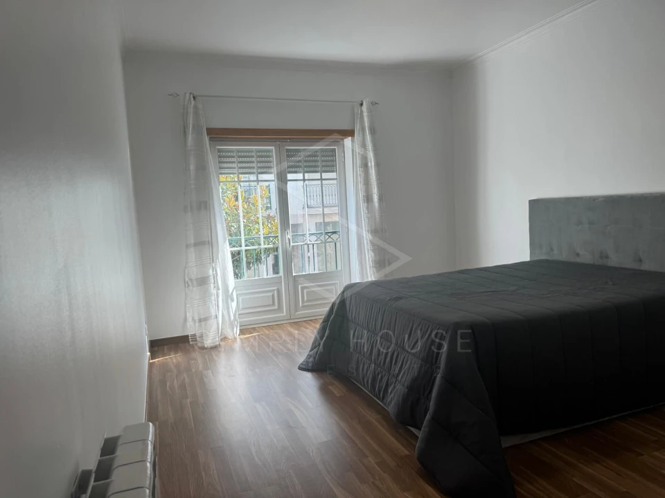 Apartamento T3 para Venda em Turquel Foto 19