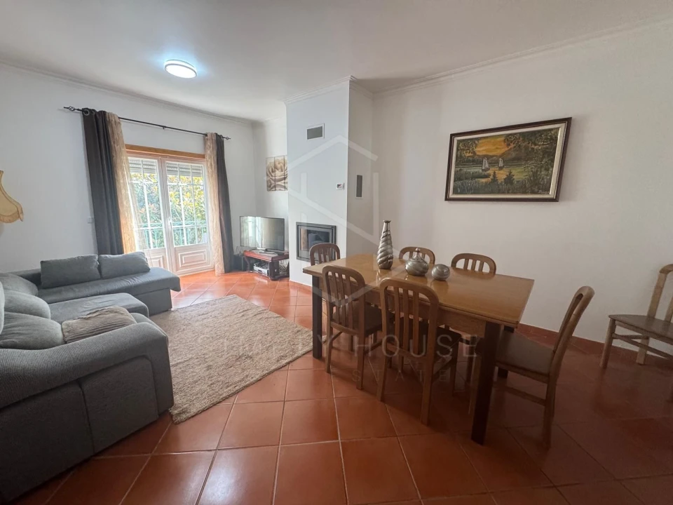 Apartamento T3 para Venda em Turquel Foto 1
