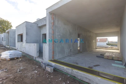 Moradia T4 para Venda em Pataias e Martingança
