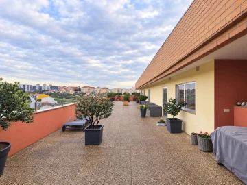Apartamento T5 para Venda em Canidelo