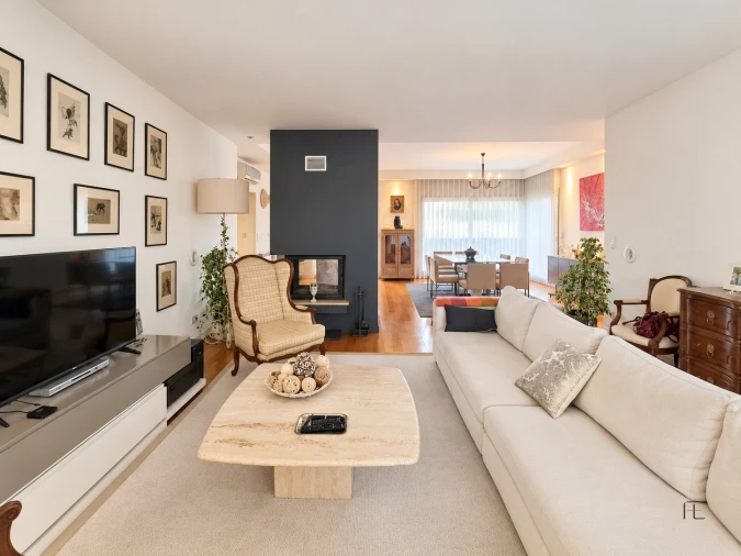 Apartamento T5 para Venda em Canidelo Foto 3